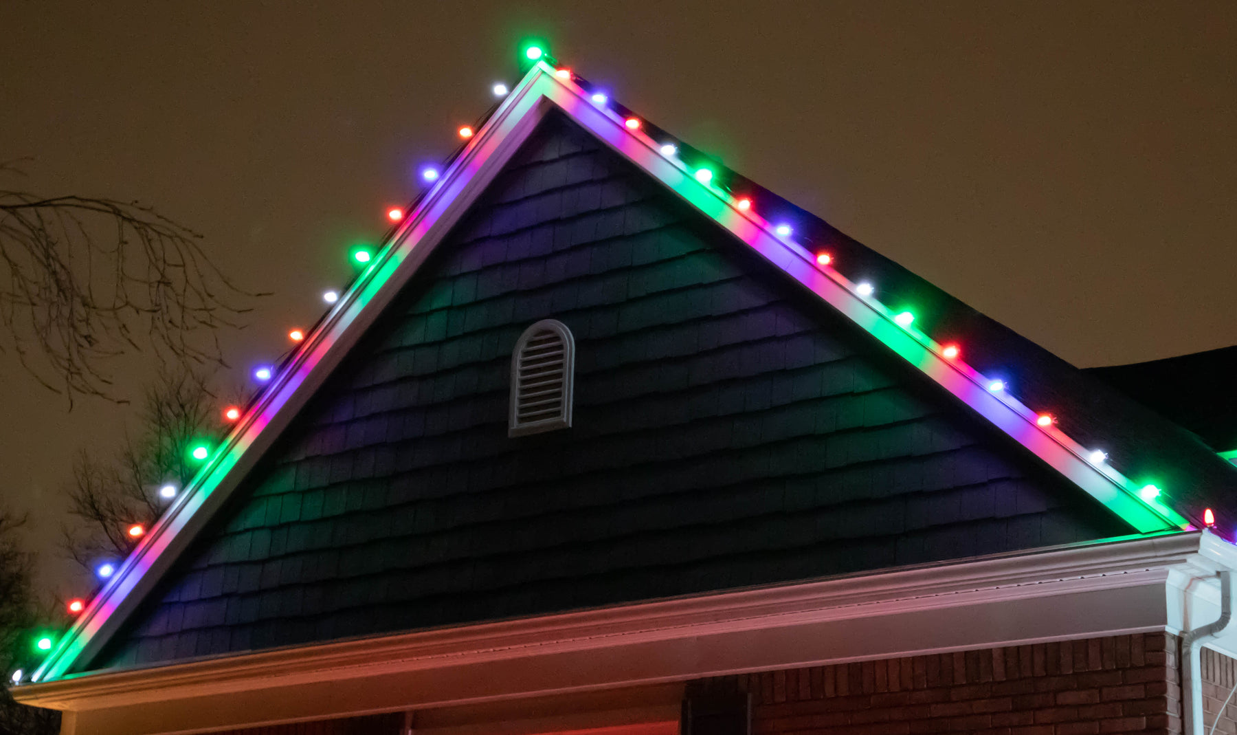 Perfect Christmas Light Roof lines